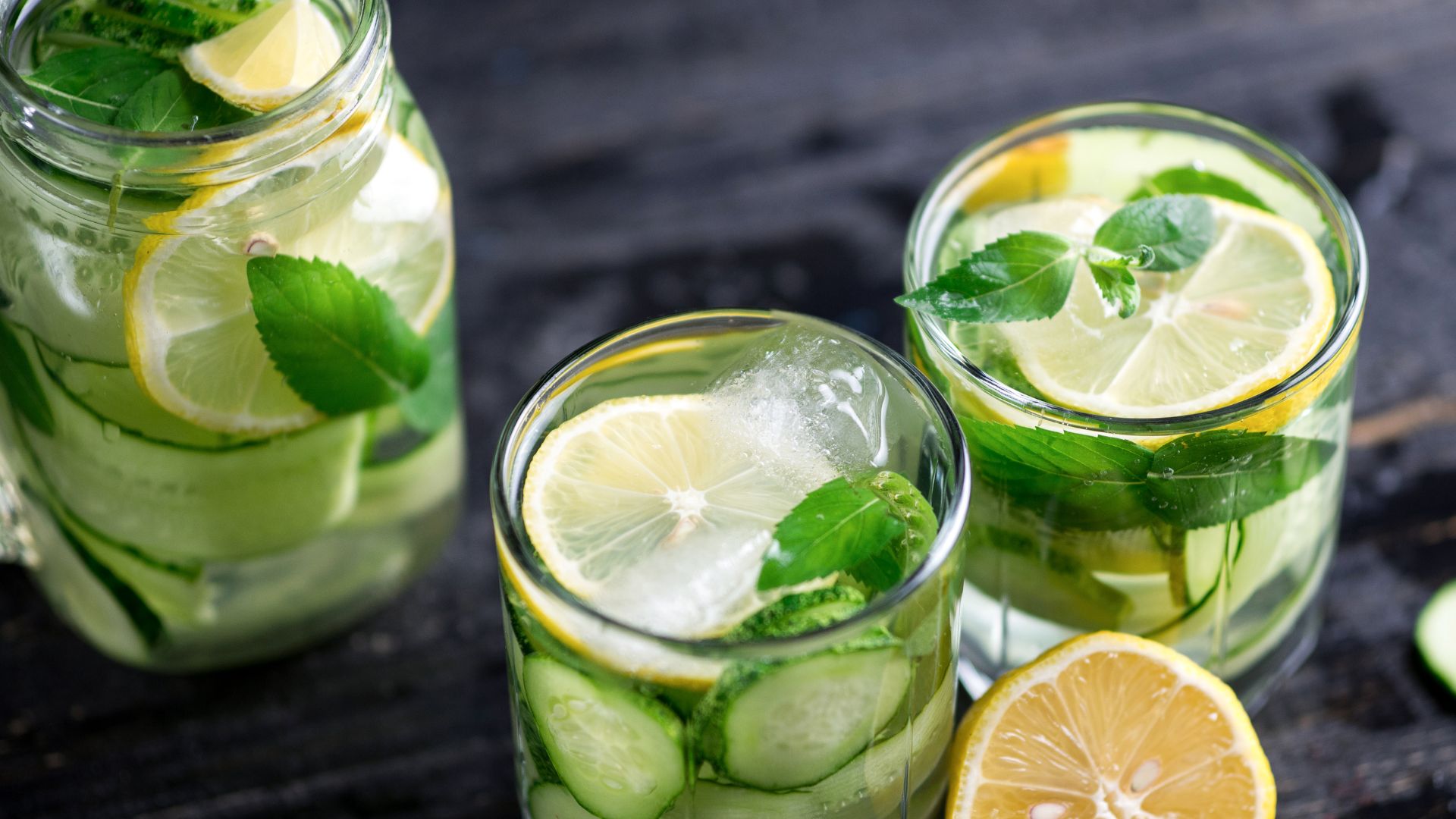 Fruitige Twist: Hoe Maak je een Aardbeien Mojito